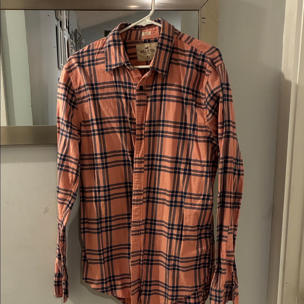 Hollister Men's Coral and Navy Plaid Shirt